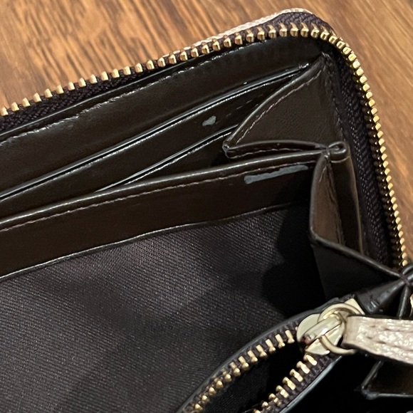 Coach metallic gold zip around wallet - Picture 12 of 13